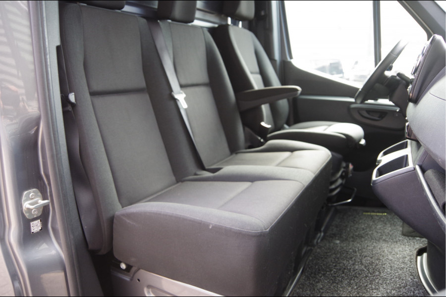 Mercedes-Benz Sprinter 317 1.9 CDI L2H2 3-ZITS, FACELIFT, AUT. LED, STOELVERWARMING, MBUX 10'', CAMERA, NAVI, CRUISE, CLIMA, PARKEERSENSOREN