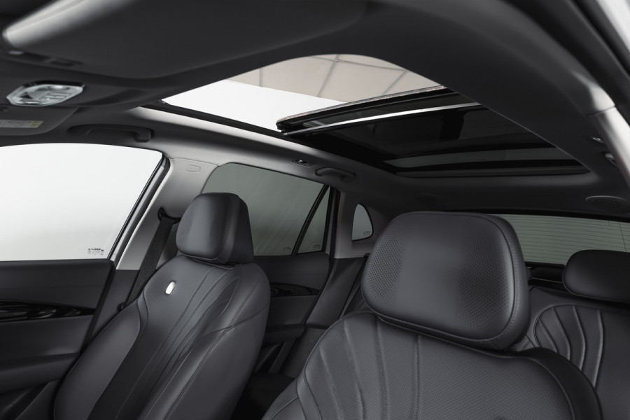 GEELY E5 Max+ 68 kWh | Pano | 360 Camera | V2L | Warmtepomp | HUD | Stoelverwarming & verkoeling | Massagestoelen+Memory | Elek. klep | Flyme |  | 19" | 2335