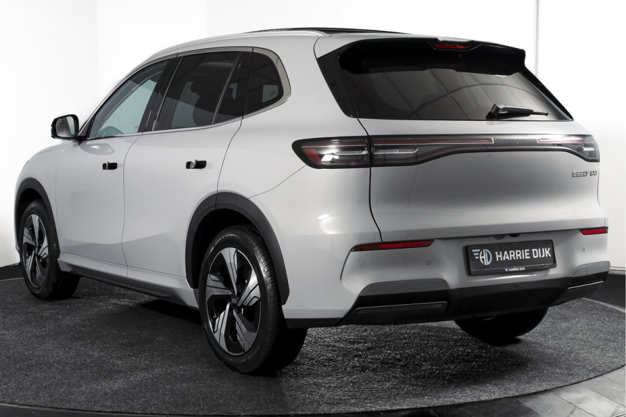 GEELY E5 Max+ 68 kWh | Pano | 360 Camera | V2L | Warmtepomp | HUD | Stoelverwarming & verkoeling | Massagestoelen+Memory | Elek. klep | Flyme |  | 19" | 2335