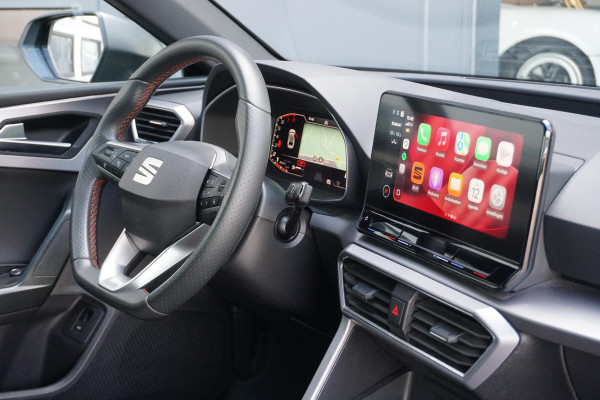 Seat Leon Sportstourer 1.5 eTSI FR Business Intense * DEALER ONDERHOUDEN * + CAMERA / KEYLESS / ELEK. TREKHAAK / STUURWIELVERWARMING