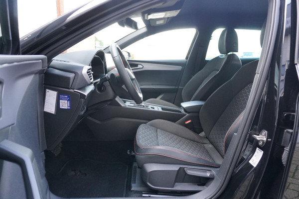 Seat Leon Sportstourer 1.5 eTSI FR Business Intense * DEALER ONDERHOUDEN * + CAMERA / KEYLESS / ELEK. TREKHAAK / STUURWIELVERWARMING