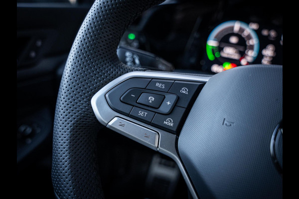 Volkswagen Golf 8.5 1.5 eHybrid GTE - Nieuw! l Pano l HUD l 360cam l Trekhaak