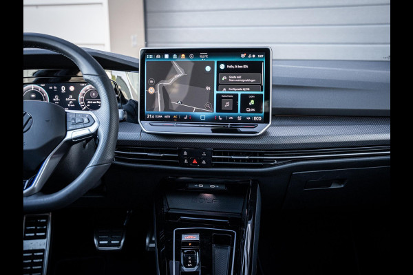 Volkswagen Golf 8.5 1.5 eHybrid GTE - Nieuw! l Pano l HUD l 360cam l Trekhaak