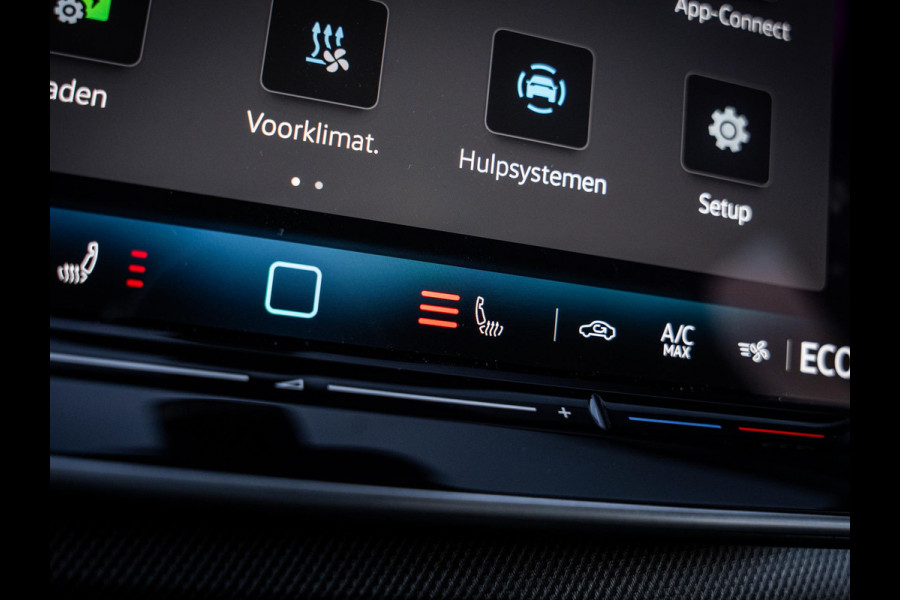 Volkswagen Golf 8.5 1.5 eHybrid GTE - Nieuw! l Pano l HUD l 360cam l Trekhaak