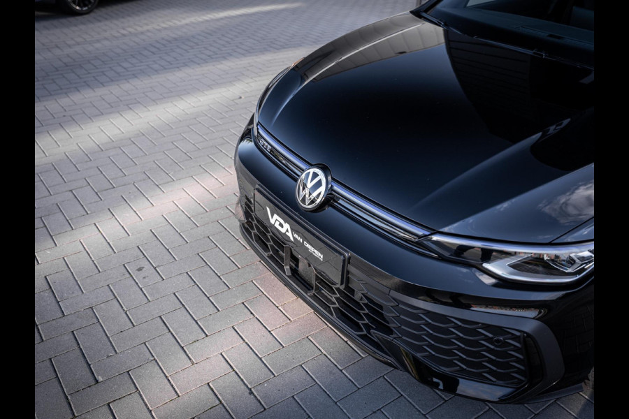 Volkswagen Golf 8.5 1.5 eHybrid GTE - Nieuw! l Pano l HUD l 360cam l Trekhaak
