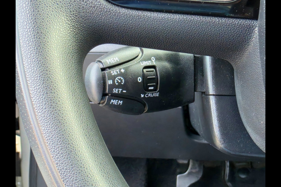 Citroën C3 1.2 PureTech Shine Carplay, LED, Cruise