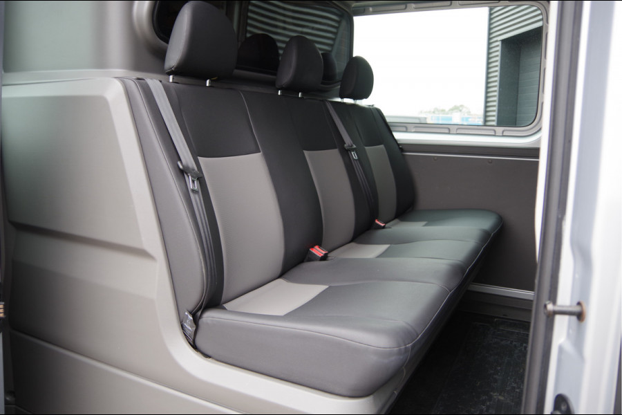 Volkswagen Crafter 35 2.0 TDI L3H2(L2H1) DC 6P, 140PK AUT. CRUISE, LEDER, TREKHAAK, CAMERA, NAVI, AIRCO, APPLE CARPLAY/ANDROID AUTO, DUBBELE CABINE