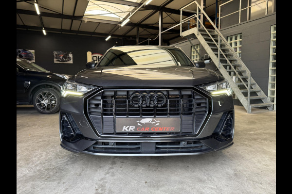 Audi Q3 35 TFSI 3x S-line VIRTUAL-CAMERA-TREKHAAK-LED-20''