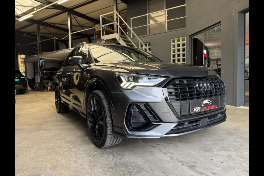 Audi Q3 35 TFSI 3x S-line VIRTUAL-CAMERA-TREKHAAK-LED-20''