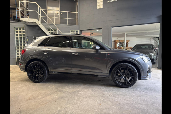 Audi Q3 35 TFSI 3x S-line VIRTUAL-CAMERA-TREKHAAK-LED-20''