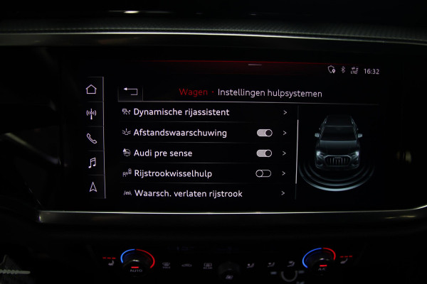 Audi Q3 35 TFSI 3x S-line VIRTUAL-CAMERA-TREKHAAK-LED-20''