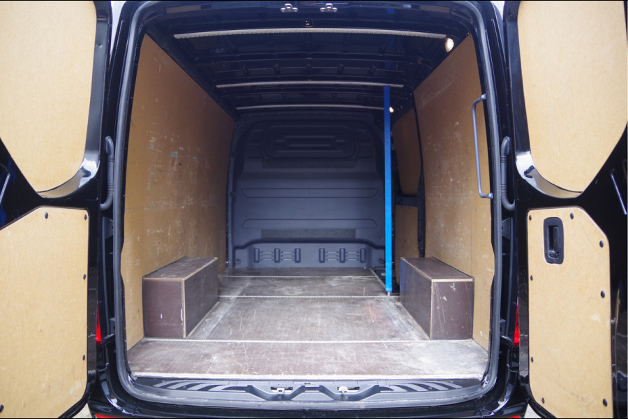 Mercedes-Benz Sprinter 319 3.0 CDI V6 L2H1 AUT. LED, 360 CAMERA, ADAPT. CRUISE, MBUX 10'', LEDER, NAVI, CLIMA, VOORRUIT VERWARMING, STOELVERWARMING