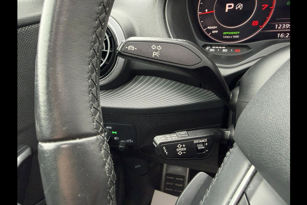 Audi Q2 35 TFSI S Edition l PANO l SFEERVERL. l ACC