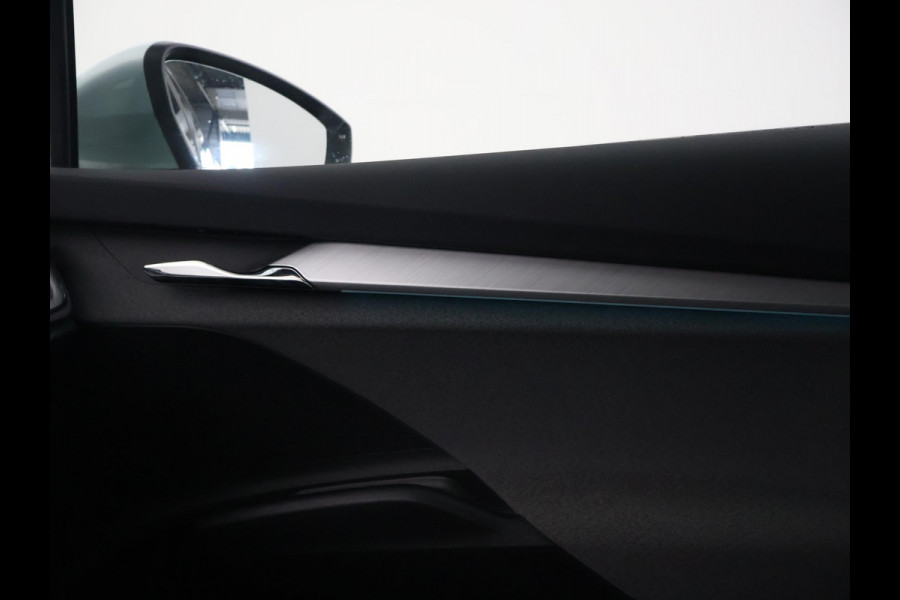Škoda ENYAQ iV 60 + SFEERVERLICHTING | APPLE CARPLAY | ANDROID AUTO | DAB