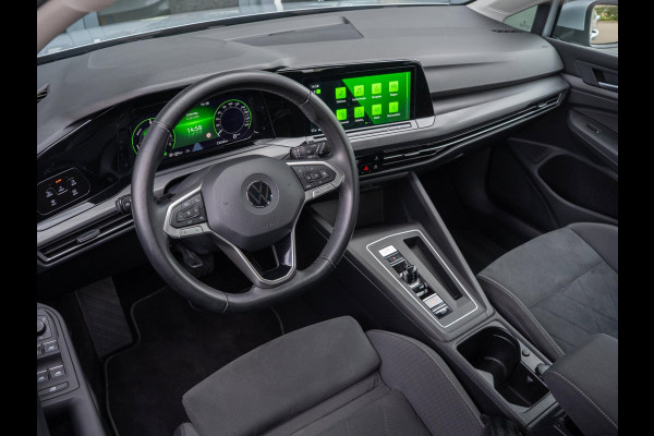 Volkswagen Golf 1.4 TSI eHybrid 204pk PHEV Style | Travel Assist | Apple CarPlay | Massage