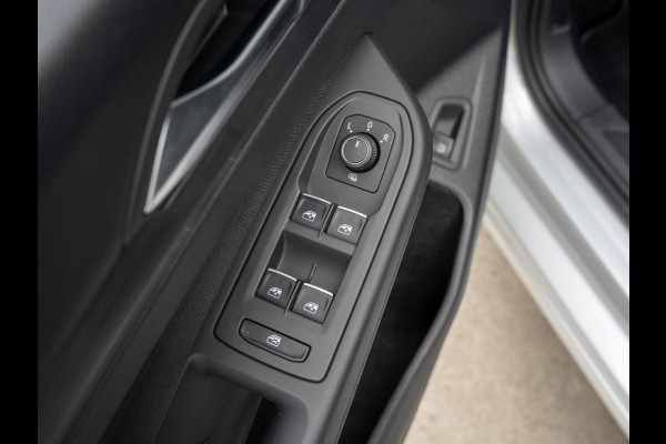 Volkswagen Golf 1.4 TSI eHybrid 204pk PHEV Style | Travel Assist | Apple CarPlay | Massage