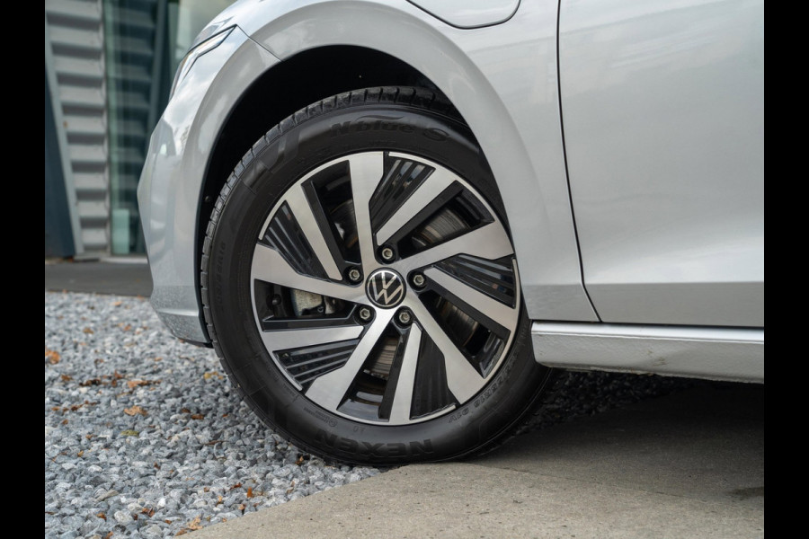 Volkswagen Golf 1.4 TSI eHybrid 204pk PHEV Style | Travel Assist | Apple CarPlay | Massage