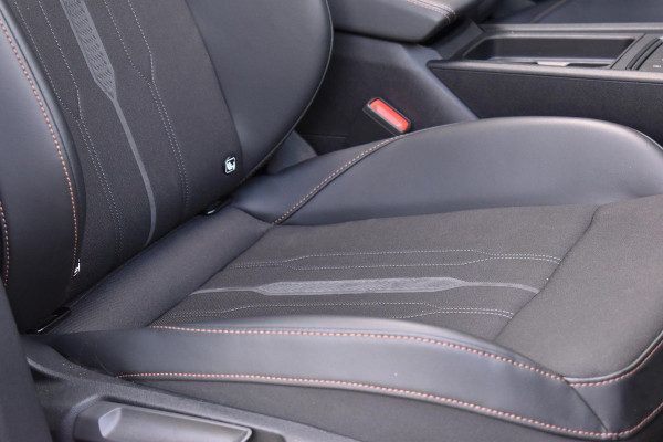 CUPRA Formentor 2.0 TSI 4DRIVE VZ Pano Trekhaak Stuurknop Sfeer