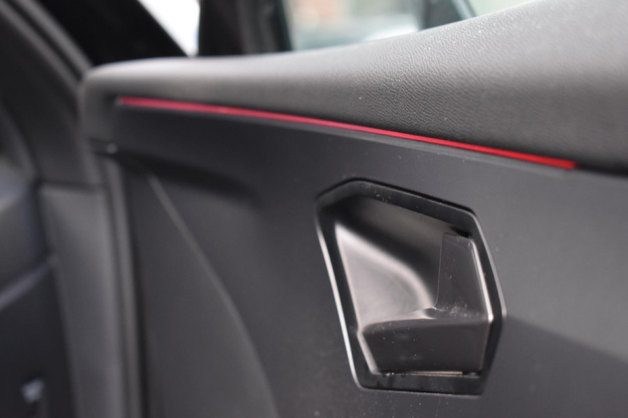 CUPRA Formentor 2.0 TSI 4DRIVE VZ Pano Trekhaak Stuurknop Sfeer