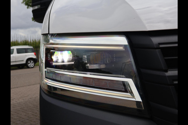 Volkswagen Crafter 35 2.0 TDI 177 PK AUT. L3H3 + 3000 KG TREKHAAK | ADAPTIVE CRUISE | LED | CAMERA | CARPLAY | STOELVERW.