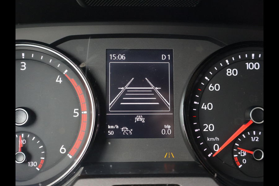 Volkswagen Crafter 35 2.0 TDI 177 PK AUT. L3H3 + 3000 KG TREKHAAK | ADAPTIVE CRUISE | LED | CAMERA | CARPLAY | STOELVERW.