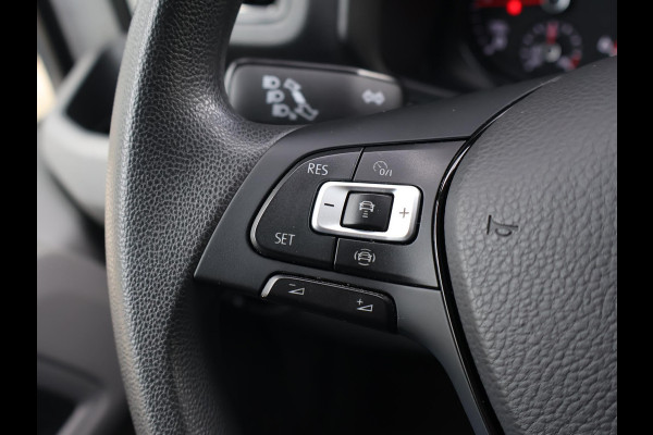 Volkswagen Crafter 35 2.0 TDI 177 PK AUT. L3H3 + 3000 KG TREKHAAK | ADAPTIVE CRUISE | LED | CAMERA | CARPLAY | STOELVERW.
