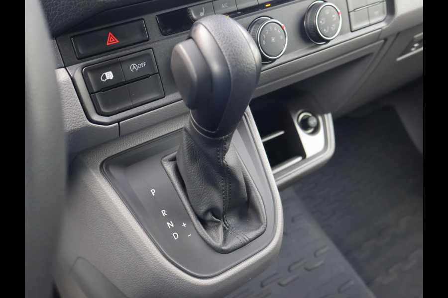 Volkswagen Crafter 35 2.0 TDI 177 PK AUT. L3H3 + 3000 KG TREKHAAK | ADAPTIVE CRUISE | LED | CAMERA | CARPLAY | STOELVERW.