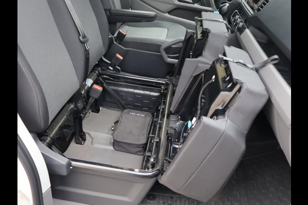 Volkswagen Crafter 35 2.0 TDI 177 PK AUT. L3H3 + 3000 KG TREKHAAK | ADAPTIVE CRUISE | LED | CAMERA | CARPLAY | STOELVERW.