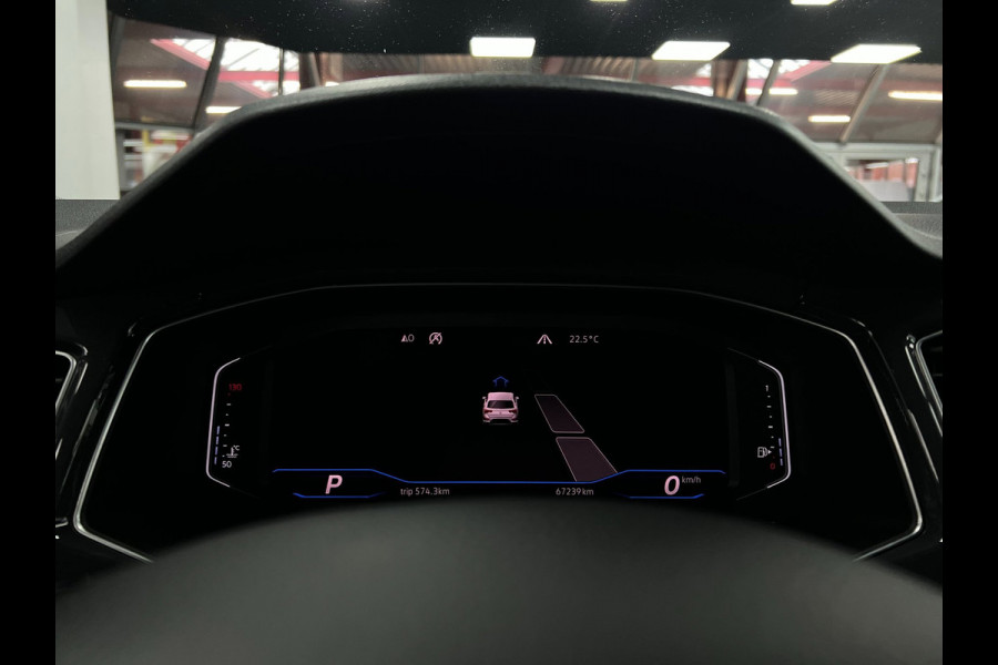 Volkswagen T-Roc 1.5 TSI R-LINE | ACC | Pano | Virtual