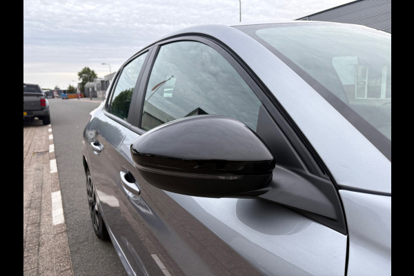 Peugeot 208 1.2 Hybrid 110 e-DCS6 Style Cruise|CarPlay|LED