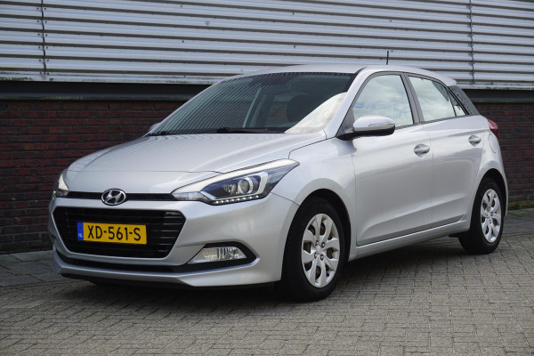 Hyundai i20 1.0 T-GDI 100PK/Dealeronderhouden/Camera/Navi/ 2e Eigenaar.