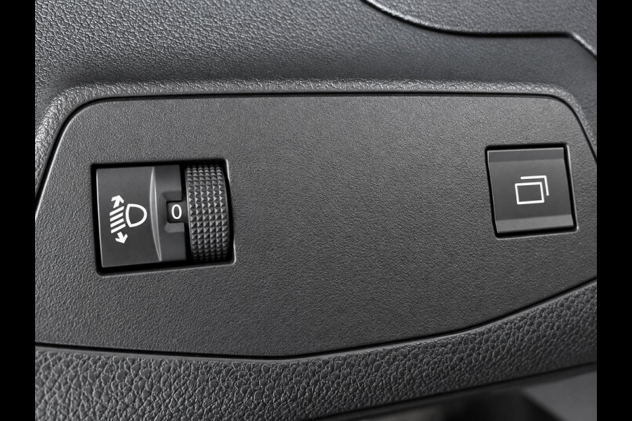 Peugeot Partner 1.5 BlueHDi 130PK Automaat L2 Navigatie Apple Carplay / Android Auto DAB trekhaak Cruise Control Airco Houten bekleding laadruimte