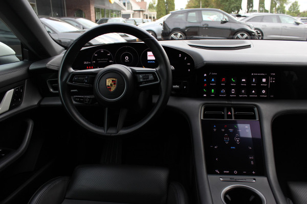 Porsche Taycan Cross Turismo 4S 93 kWh / SoH 93,1% / Panoramadak / 360Camera / Luchtvering / Matrix LED / 21'' / Sportdesign / Bose / Stoel+Stuurverwarming / Dodehoek / DAB / Cruise Control / Warmtepomp