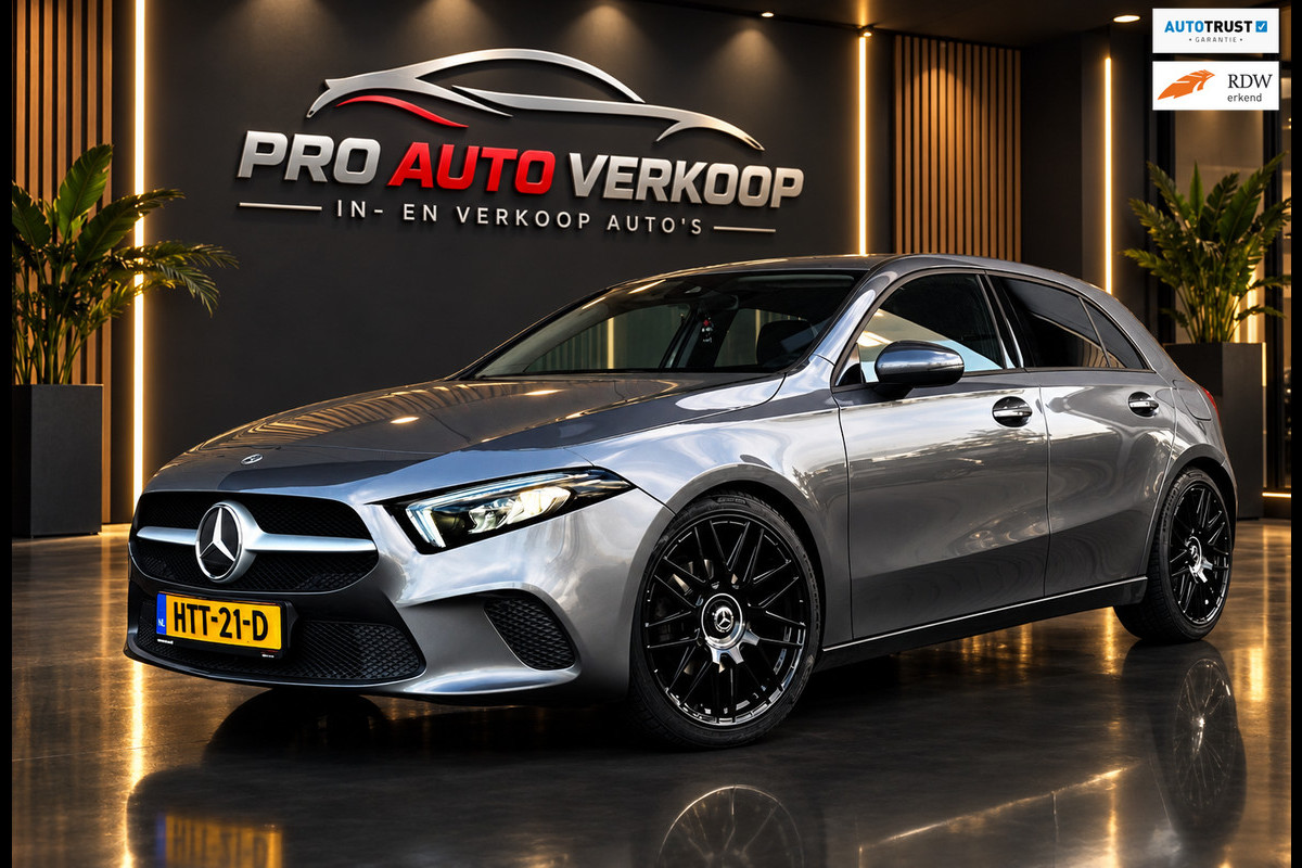 Mercedes-Benz A-Klasse 180 Business Solution AMG Line_Carplay_Camera_cruise
