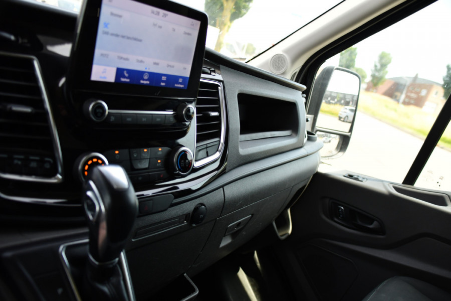 Ford Transit 350 2.0 TDCI L3H2 Limited Black Edition Camera, Cruise, Carplay, 185pk, Xenon, Automaat, Trekhaak, Multimedia, Sensoren, Uniek!