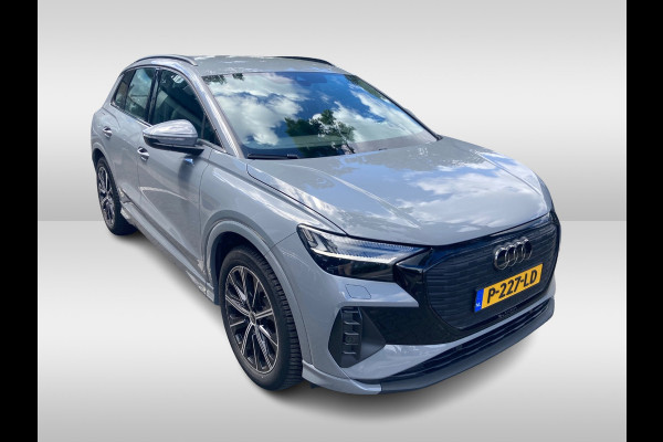 Audi Q4 e-tron 35 Advanced edition 55 kWh / Camera / Leder / Keyless / Matrix LED / 20'' / Warmtepomp / Elektr. Bestuurdersstoel / Stoelverwarming / DAB / ACC