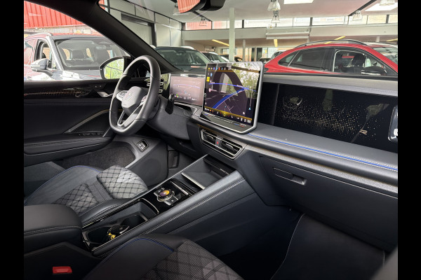 Volkswagen Tiguan 1.5 eHybrid DSG R-LINE SPORT 360° CAMERA/HEAD-UP/TREKHAAK