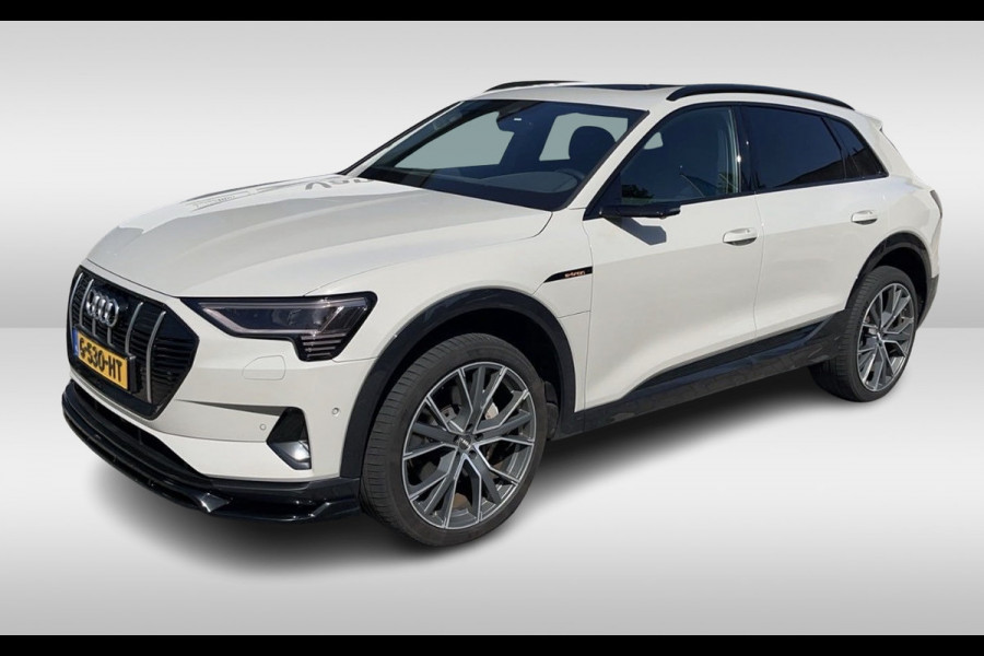 Audi e-tron e-tron 55 quattro advanced 95 kWh / SoH 92,3% / Trekhaak / Panoramadak / 360Camera / Keyless / 21'' / Matrix LED / B&O / CarPlay / Dodehoek / DAB / ACC
