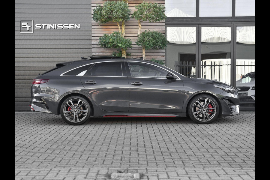 Kia ProCeed 1.6 T-GDI GT ACC Panoramadak Alcantara Navi Stoelverwarming