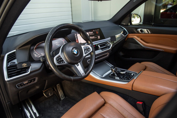 BMW X5 XDrive45e High Executive / Pano / Trekhaak / Stoelkoeling