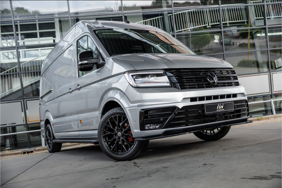 Volkswagen Crafter 2.0 TDI DSG L3H3 | Bi-Xenon | Trekhaak | Navigatie | CarPlay | Camera | 3-Zitter | Dealer onderhouden | 1e eigenaar | Nieuwe APK