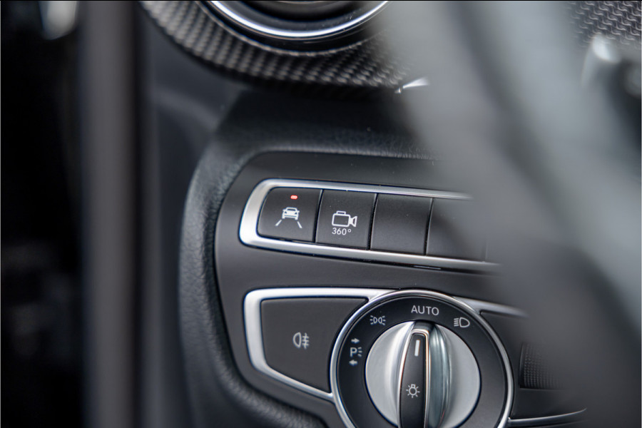 Mercedes-Benz V-Klasse 300d Lang | AMG | Memory seats | Stoelventilatie | 360 Camera | ACC | CarPlay | Navigatie | Lederen bekleding | DAB | Dodehoek | Trekhaak | Nieuwe APK | 2-Zitter | Enkel cabine