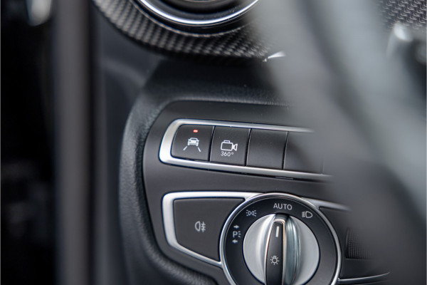 Mercedes-Benz V-Klasse 300d Lang | AMG | Memory seats | Stoelventilatie | 360 Camera | ACC | CarPlay | Navigatie | Lederen bekleding | DAB | Dodehoek | Trekhaak | Nieuwe APK | 2-Zitter | Enkel cabine