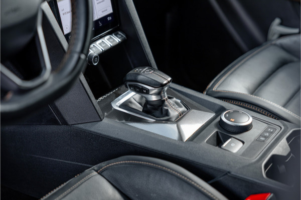 Volkswagen Amarok 3.0 TDI 4Motion PanAmericana | ACC | 360 Camera | Harman Kardon | Lederen bekleding | Blind spot | Standkachel | Navigatie | CarPlay | LED | Trekhaak | DAB | Dealer onderhouden | Grijs kenteken