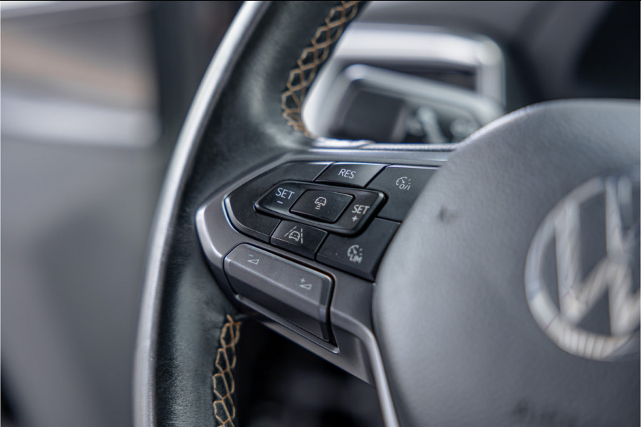 Volkswagen Amarok 3.0 TDI 4Motion PanAmericana | ACC | 360 Camera | Harman Kardon | Lederen bekleding | Blind spot | Standkachel | Navigatie | CarPlay | LED | Trekhaak | DAB | Dealer onderhouden | Grijs kenteken