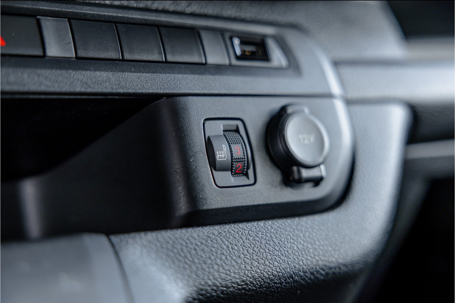 Toyota ProAce 2.0 D XL L3H1 | Standkachel | Camera | CarPlay | Stoelverwarming | Trekhaak | Cruise control | DAB | Nieuwe APK