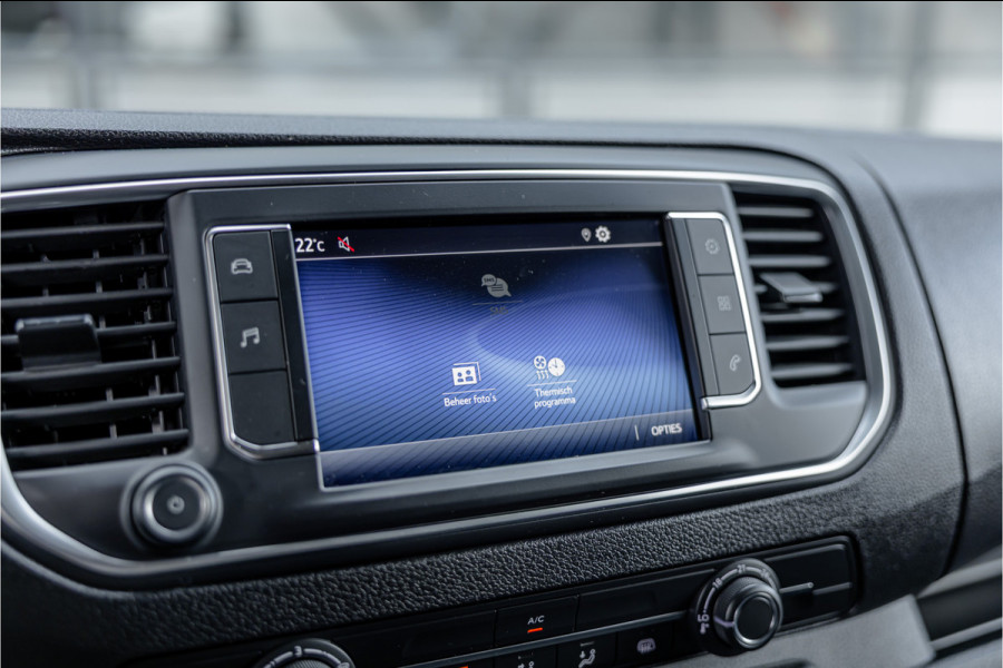 Toyota ProAce 2.0 D XL L3H1 | Standkachel | Camera | CarPlay | Stoelverwarming | Trekhaak | Cruise control | DAB | Nieuwe APK
