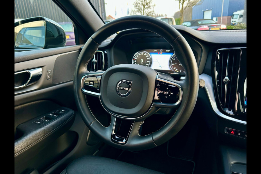 Volvo V60 2.0 T5 R-Design standkachel, camera,carplay, trekhaak