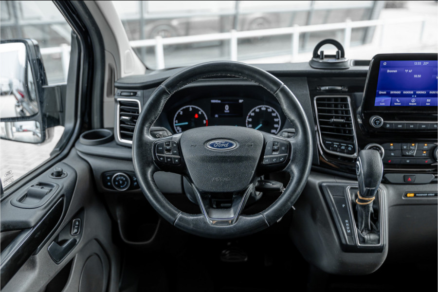 Ford Transit Custom 320 2.0 TDCI L2H1 Platinum Edition DC | Bi-Xenon | CarPlay | Camera | Navigatie | Lederen bekleding | Trekhaak | Stoelverwarming | Nieuwe APK | Orig. NL auto