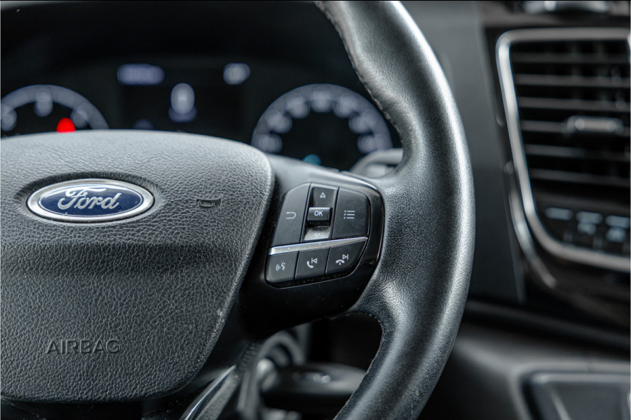 Ford Transit Custom 320 2.0 TDCI L2H1 Platinum Edition DC | Bi-Xenon | CarPlay | Camera | Navigatie | Lederen bekleding | Trekhaak | Stoelverwarming | Nieuwe APK | Orig. NL auto